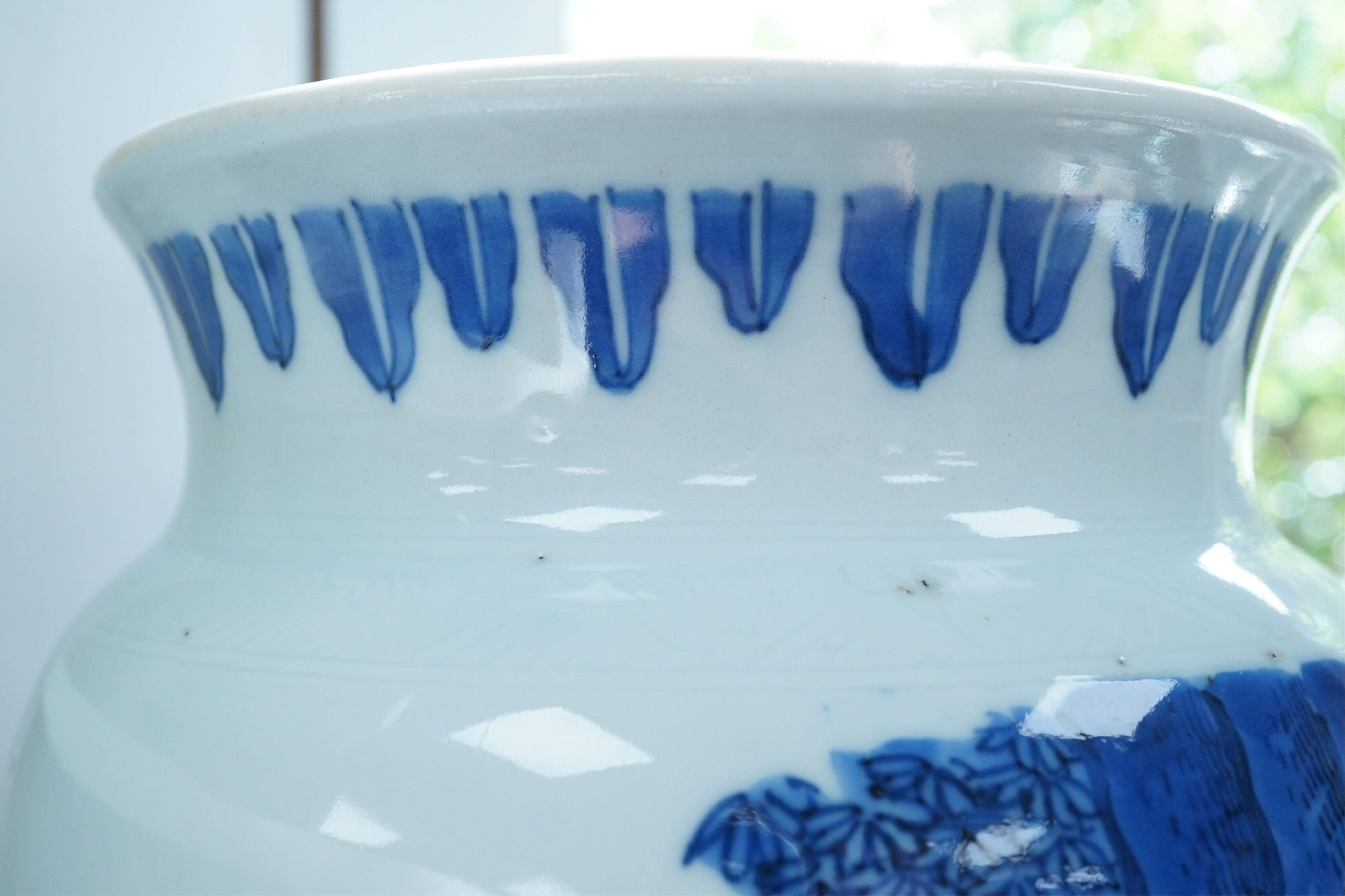 A Chinese Transitional blue and white ‘Ladies’ rolwagen vase, Chongzhen period (1627-1644)